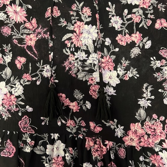 Papa Vancouver Floral Tunic Top​​​​ - Picture 5 of 15